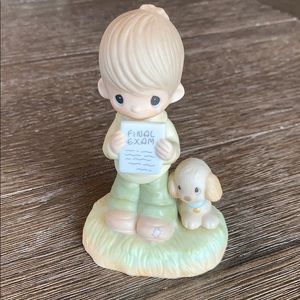 Precious Moments - God Understands